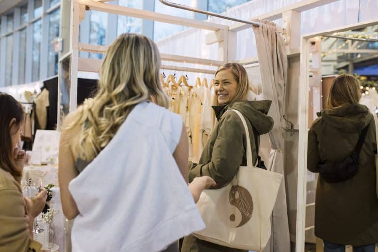 231110 BespokeMarketTrainMuseum NinaLaFlammePhotography 56 768x512