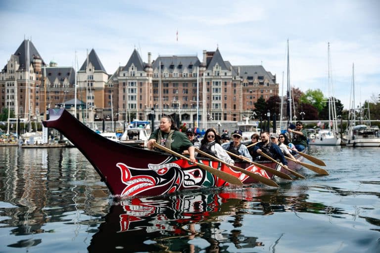 DGV SongheesTours2026 JONMARKPHOTO 1048 A walking and canoe tour around the Inner Harbour with Songhees Tours 768x512