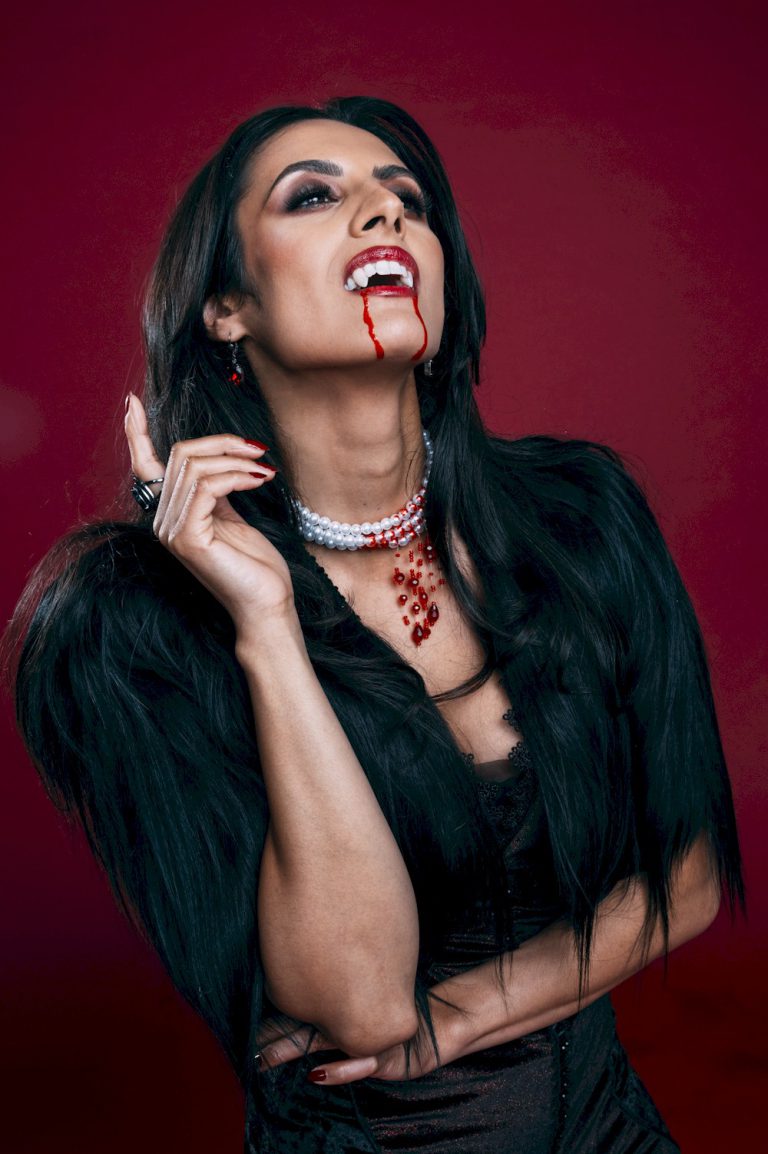 Dracula a comedy of terrors pic 4 768x1154