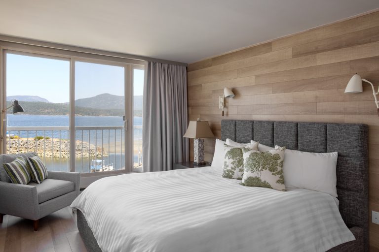 Executive Suite Bedroom 2 Dec 2014 768x512