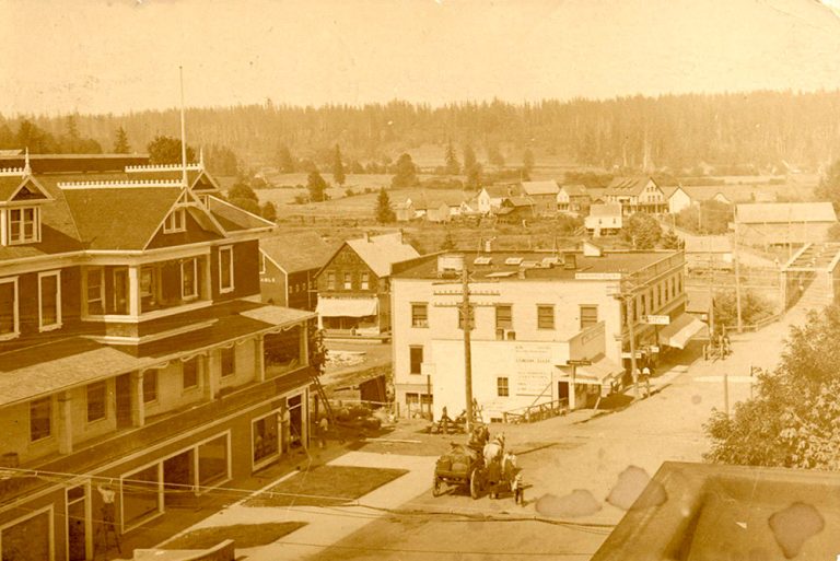 Heritage Walking Tours 1000x468px 768x513