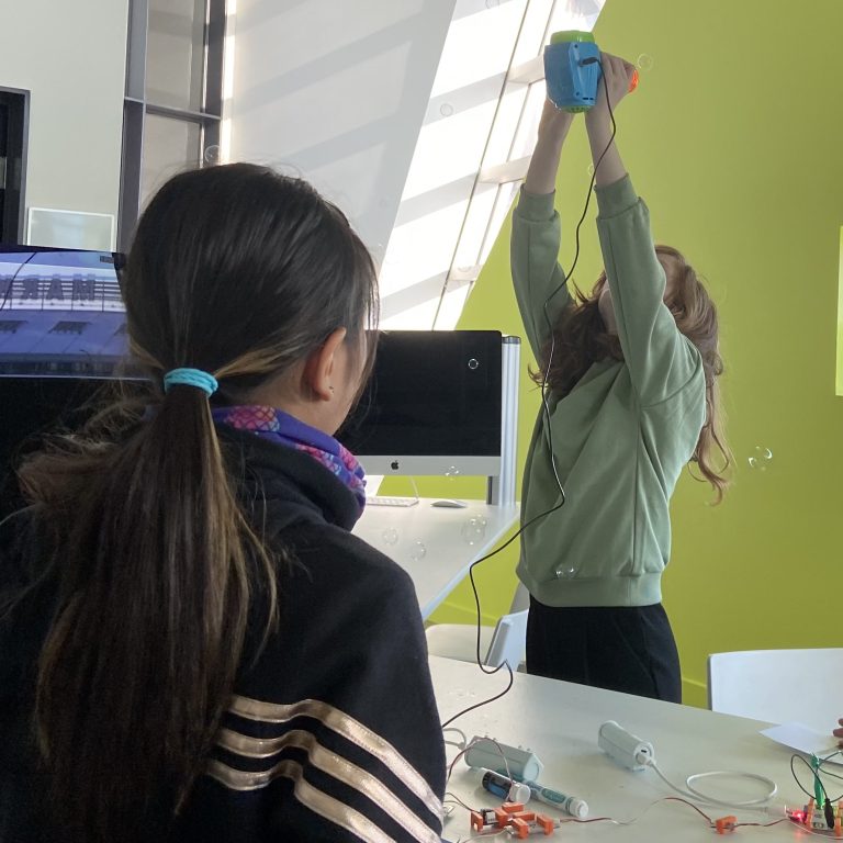 NMG Lab Girls in Tech 2 Nov 2022 768x768