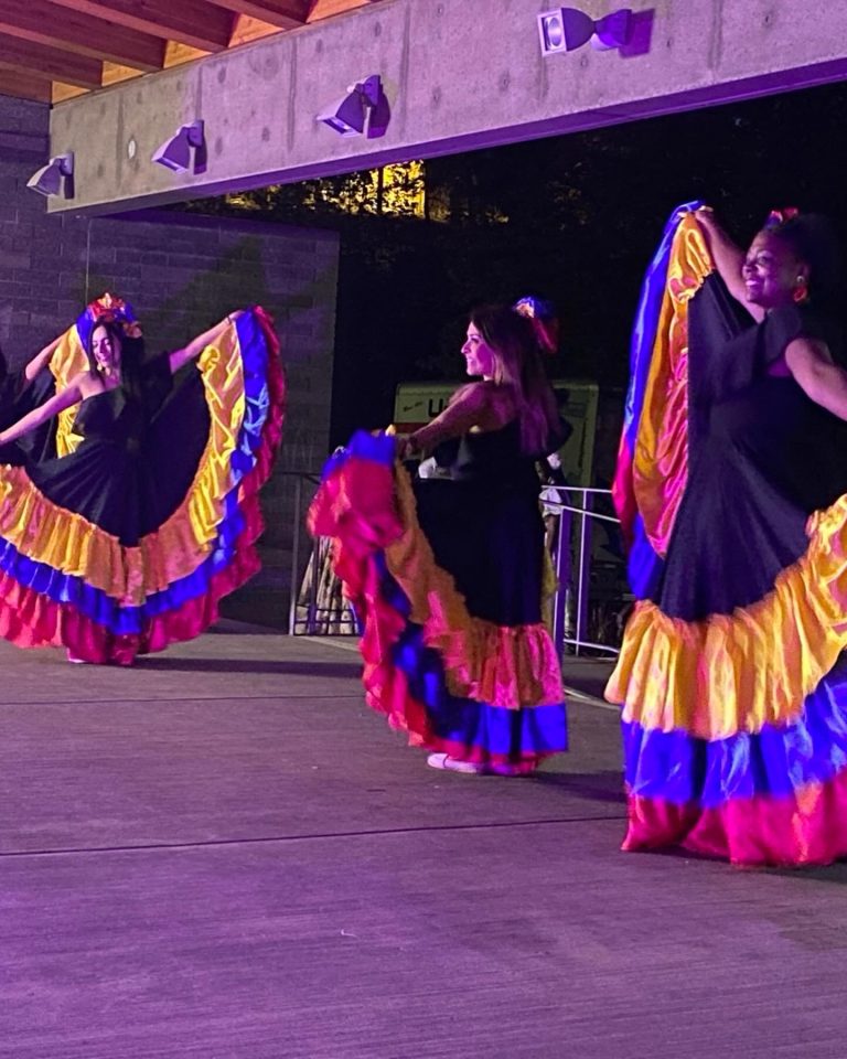 Sundog Somos Colombian Dancers Kristin Froneman 768x960