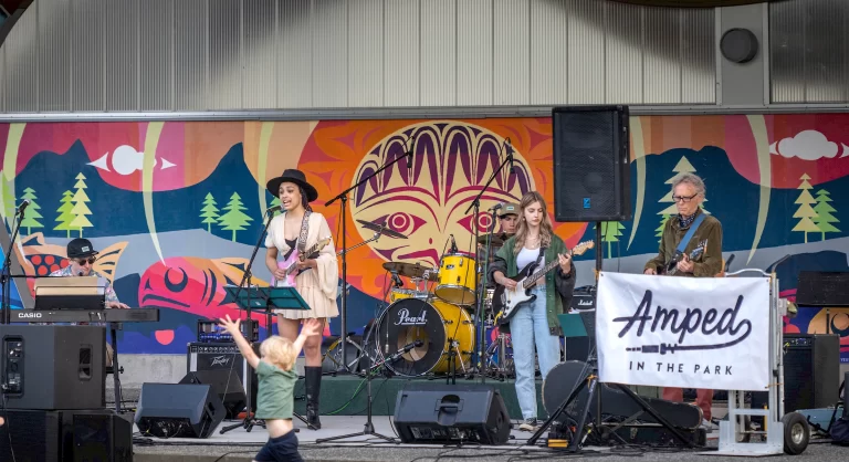 amped 5 3704.2400x1307 768x418